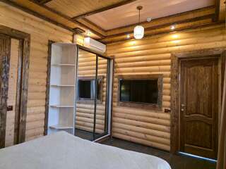 Гостиница Рафаэль Железноводск Люкс с кроватью размера «king-size» и гидромассажной ванной-10